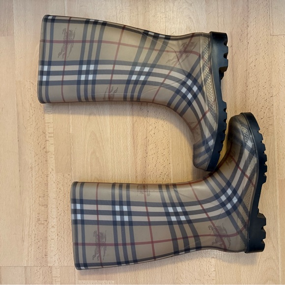 Burberry Beige and Black Checkered Boots - Picture 1 of 3